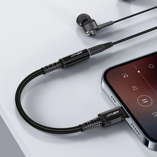 Acefast Audiokabel MFI Lightning - 3,5 mm Miniklinke (weiblich) 18 cm, AUX schwarz (C1-05 schwarz)