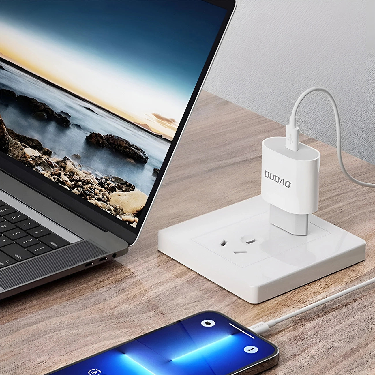 Dudao A14EUC PD 20W USB-C Wandladegerät mit Kabel – Weiß