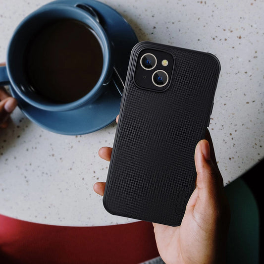 Nillkin Super Frosted Shield Pro Hülle für iPhone 14 Plus Rückseite grün