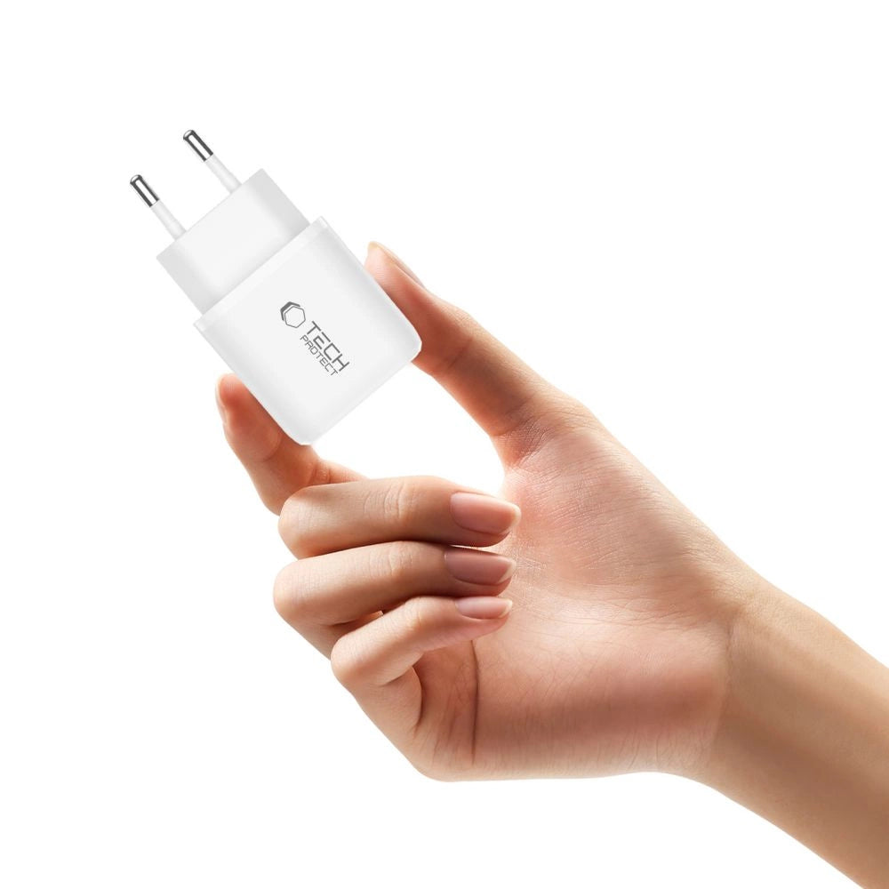 Tech-Protect NCA30 PD 30W QC3.0 USB-A / USB-C Wandladegerät + USB-C / USB-C Kabel 100cm - Weiß