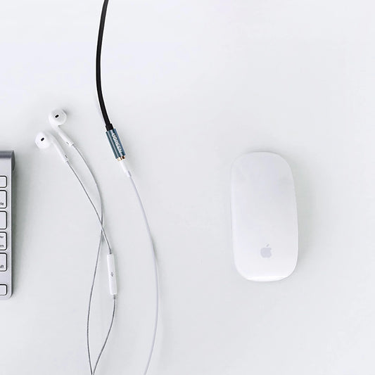 Ugreen Adapterkabel Verlängerung AUX Miniklinke 3,5 mm 2m schwarz (AV118)