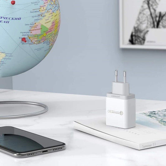 Ugreen CD122 schnelles Netzwerkladegerät Quick Charge 3.0 18W 3A USB weiß (10133)