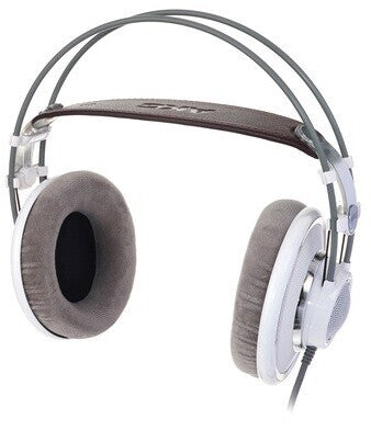 AKG K701