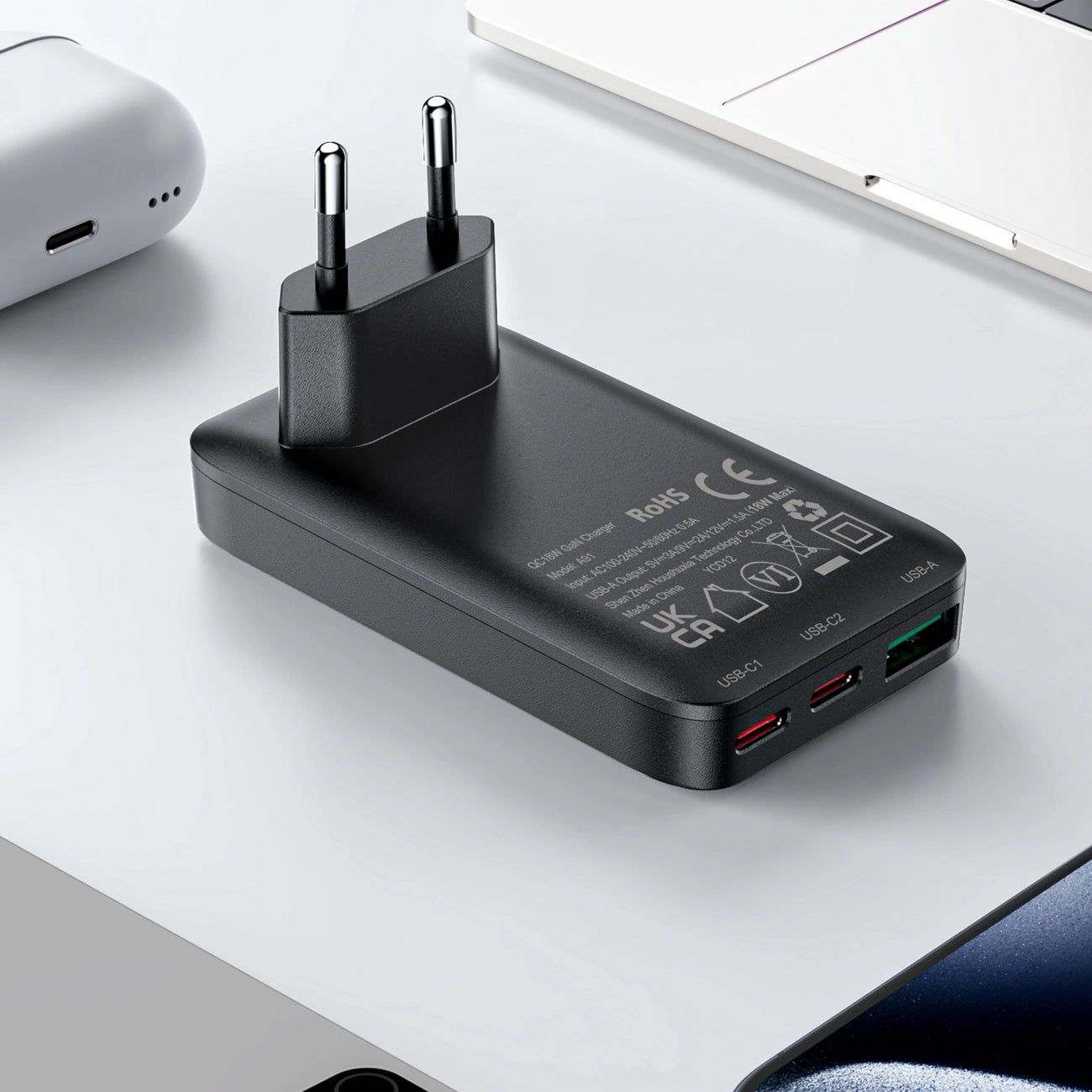 Acefast A100 65W GaN 2 USB-C+ USB-A Ladegerät ultradünn – Schwarz