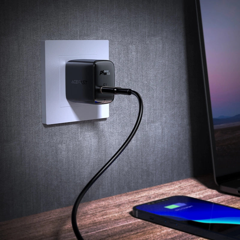Acefast A23 30W GaN USB-C US-Wandladegerät – Schwarz