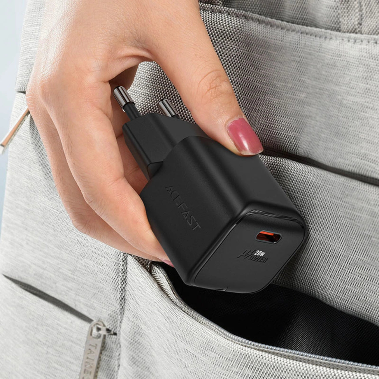 Acefast A73 Mini PD 20W GaN USB-C Wandladegerät – Schwarz