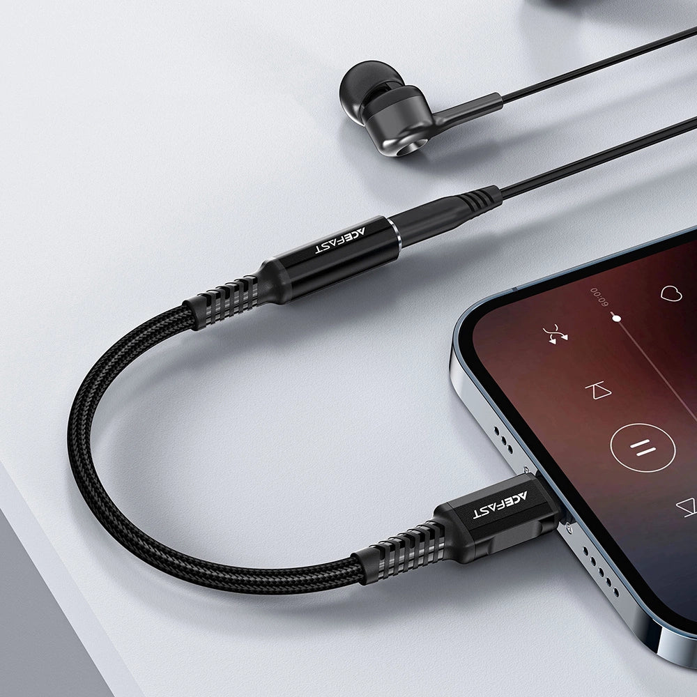 Acefast Audiokabel MFI Lightning - 3,5 mm Miniklinke (weiblich) 18 cm, AUX schwarz (C1-05 schwarz)