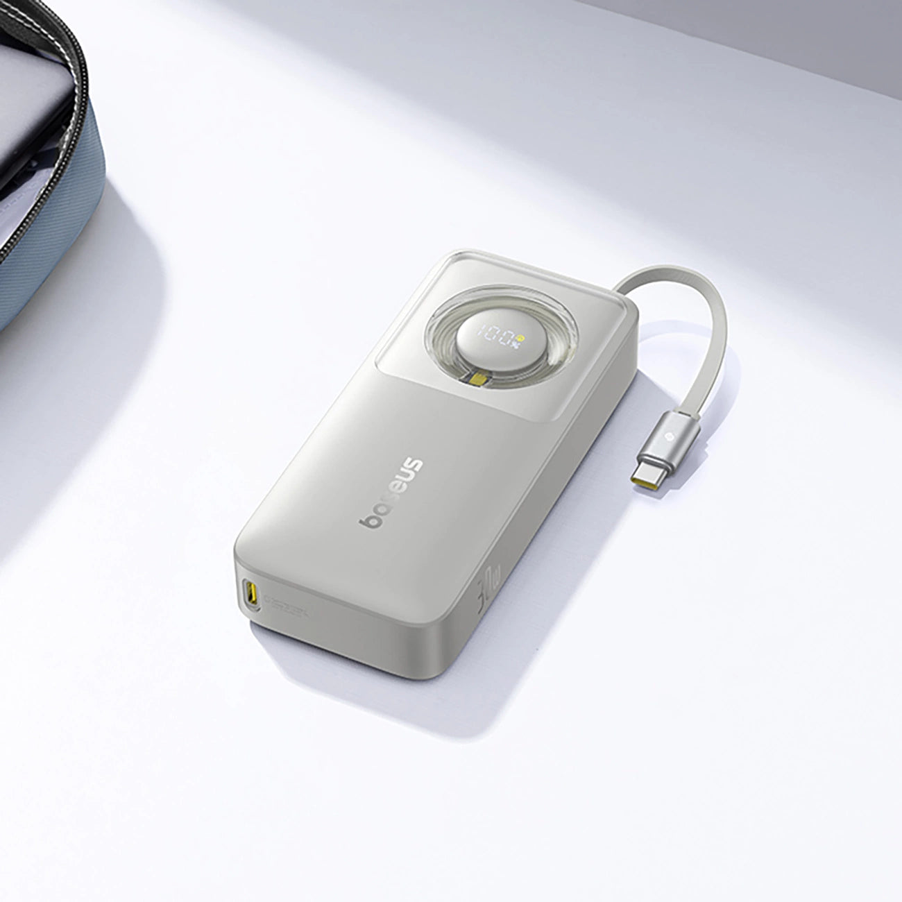 Baseus Free2Pull 10000 mAh 30 W Powerbank mit USB-C-Anschluss und einziehbarem USB-C-Kabel – Grau