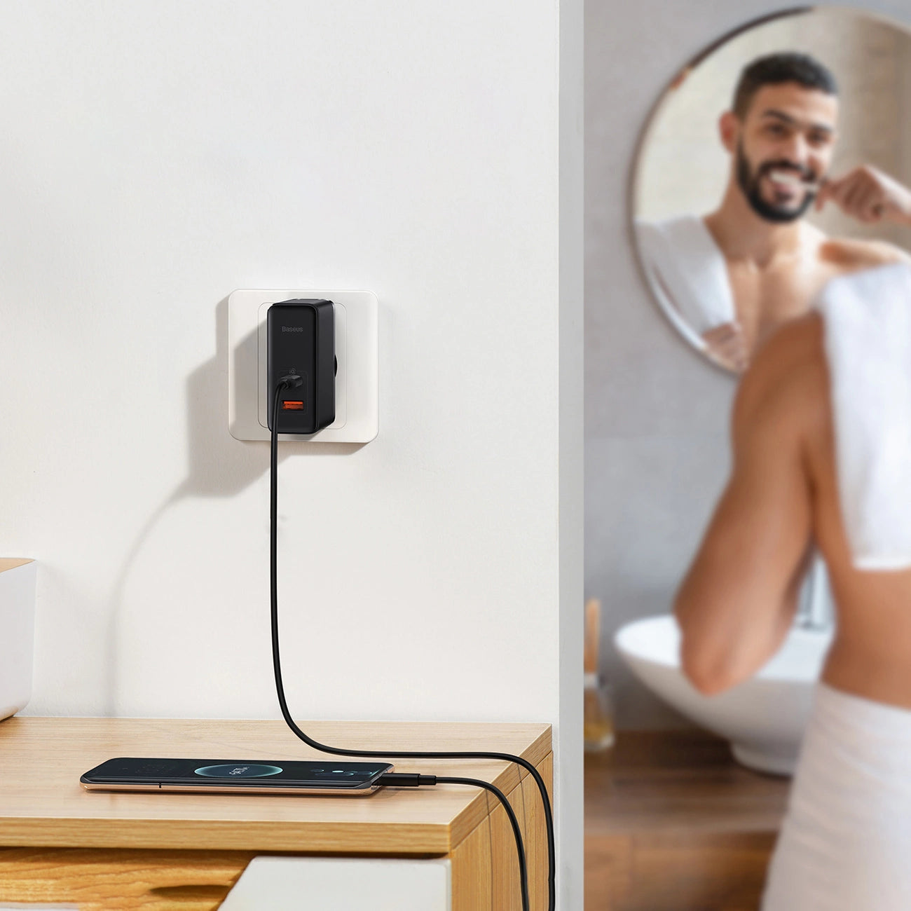 Baseus GaN5 Pro schnelles universelles Wandladegerät GaN USB Typ C / USB 100W PD3.0, QC4.0+, AFC schwarz (CCGP090201)