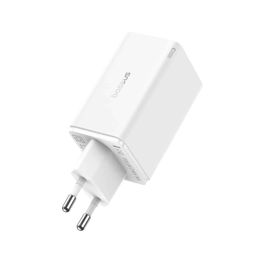 Baseus GaN6 Pro Ladegerät 65W 2 x USB-C 2 x USB-A mit schwarzem USB-C-Kabel 100W 1m - Weiß