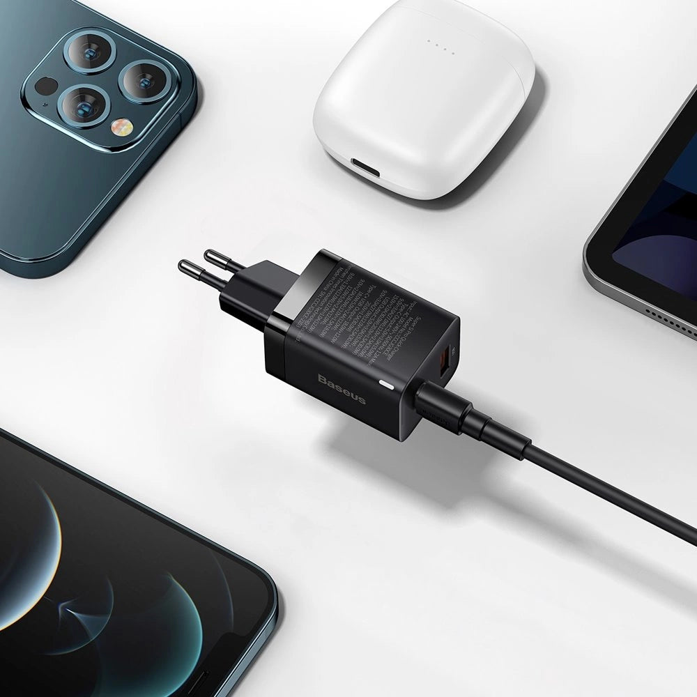 Baseus Super Si Pro Schnellladegerät USB / USB Type C 30W Power Delivery Quick Charge schwarz (CCSUPP-E01)