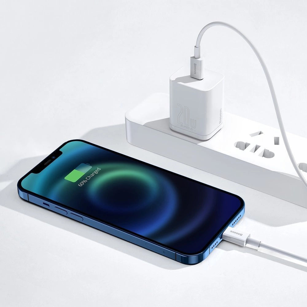 Baseus Superior Series USB-C / Lightning PD 20W 1 m Kabel - Weiß