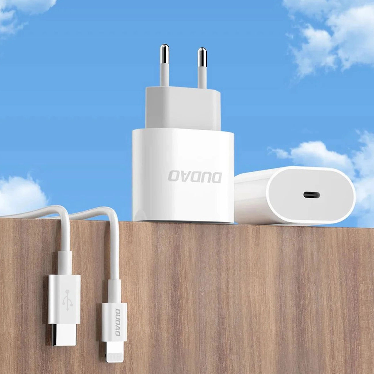 Dudao A14EUC PD 20W USB-C Wandladegerät mit Kabel – Weiß