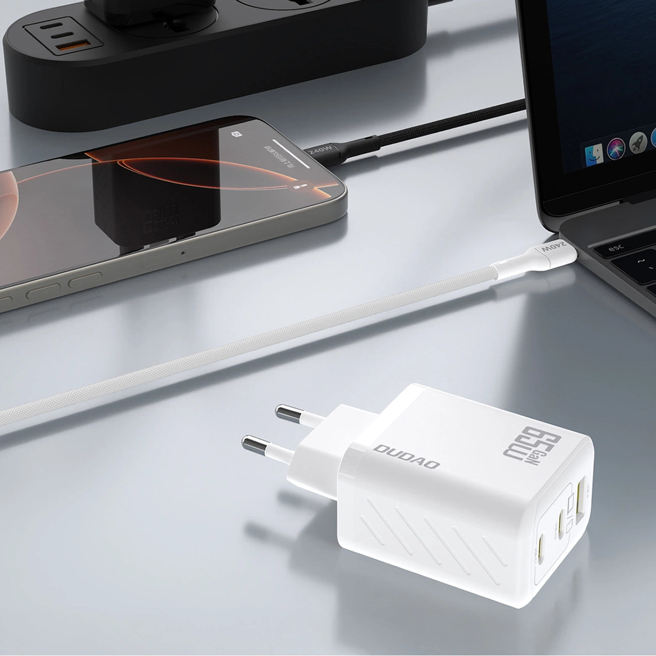 Dudao A29 65W GaN Wandladegerät 2 x USB-C + 1 x USB-A - Weiß