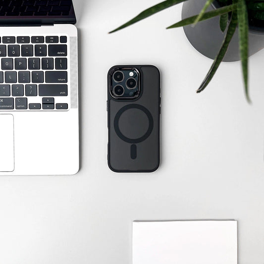 Fashion Case kompatibel mit MagSafe für iPhone 17 Pro - Schwarz