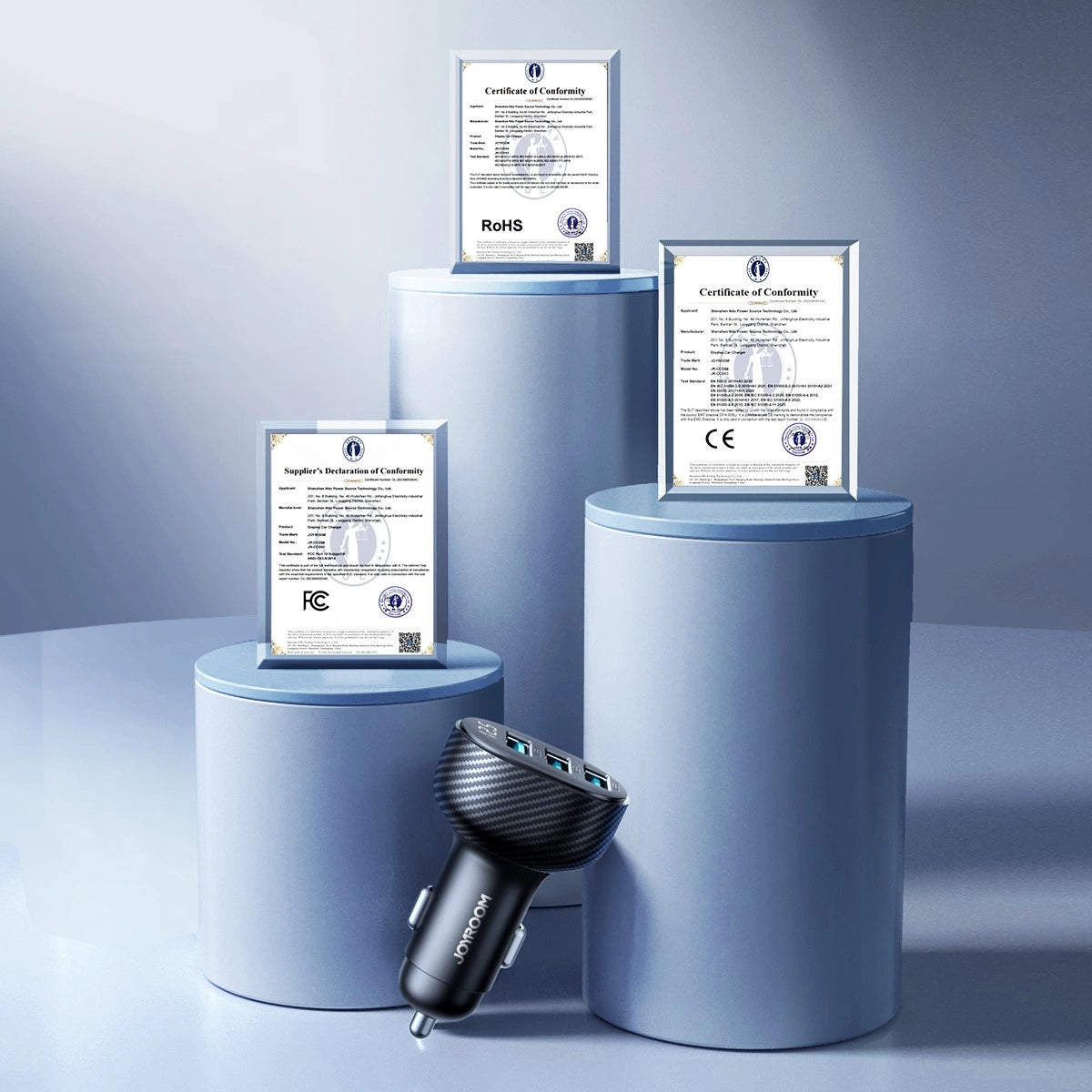 Joyroom JR-CCD03 3,4A Kfz-Ladegerät mit Display und 3x USB-A-Anschlüssen – Schwarz