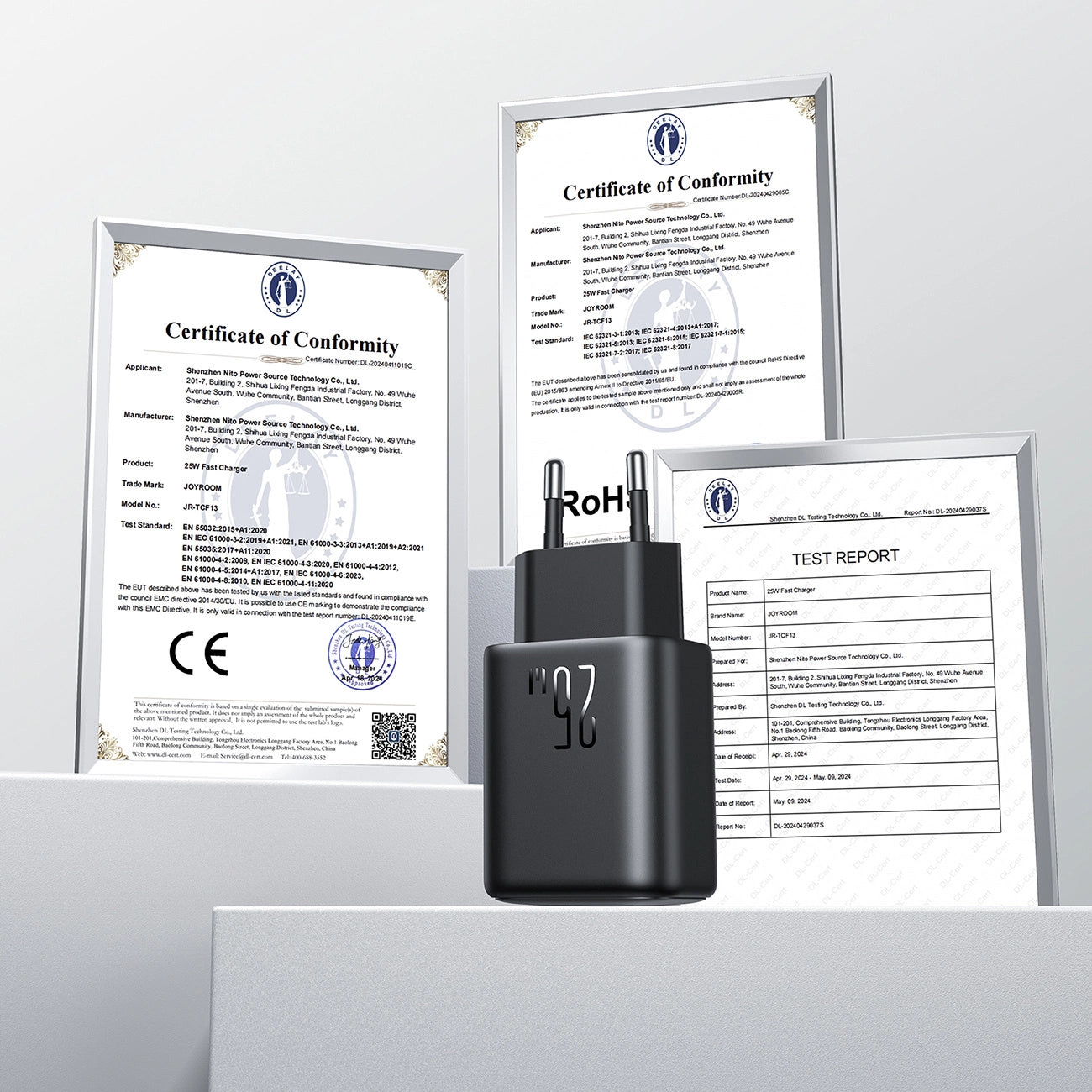 Joyroom JR-TCF13 Netzwerkladegerät USB-C / USB-A 25W SFC / PPS / PD - Schwarz