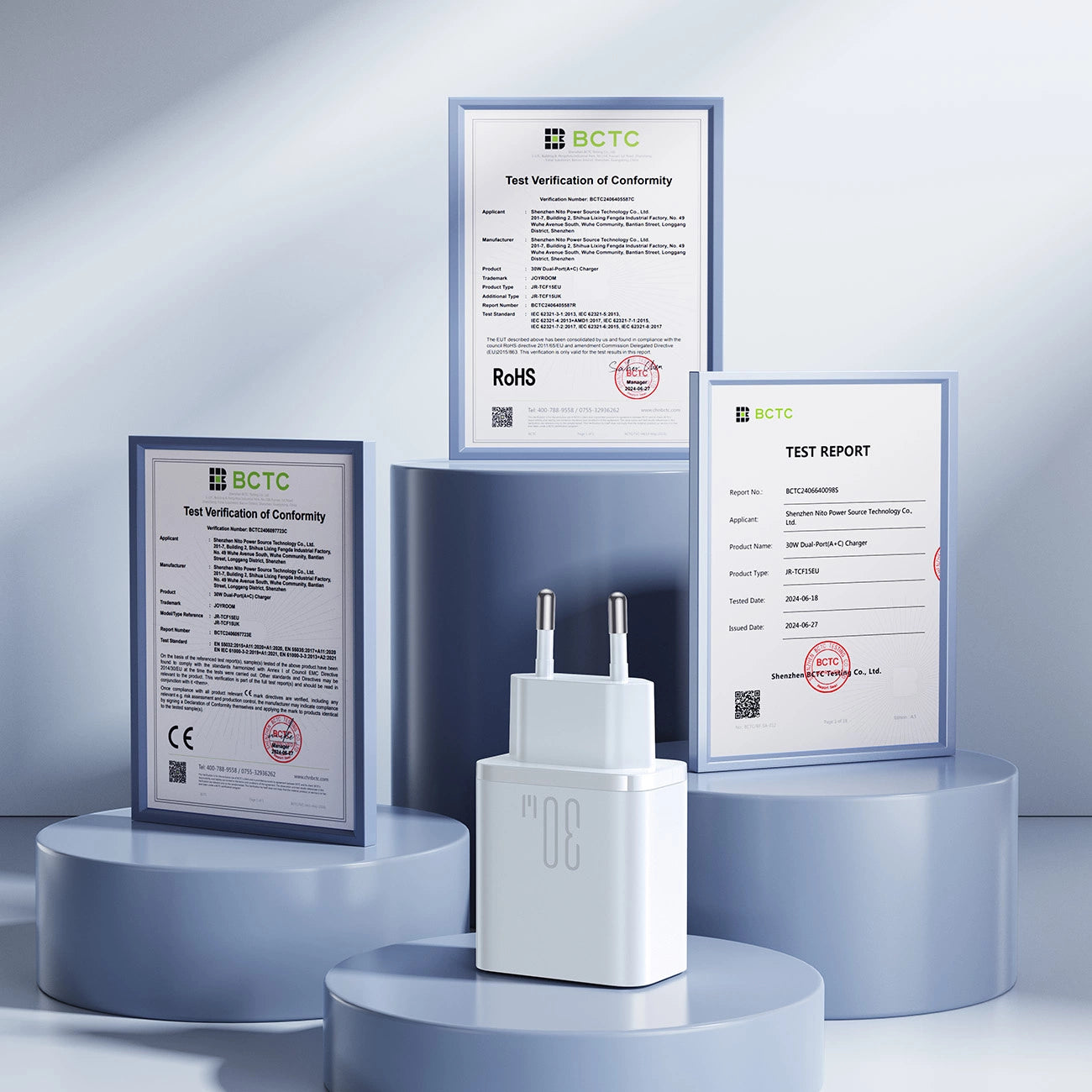 Joyroom JR-TCF15 Netzwerkladegerät USB-C / USB-A 30W - Weiß