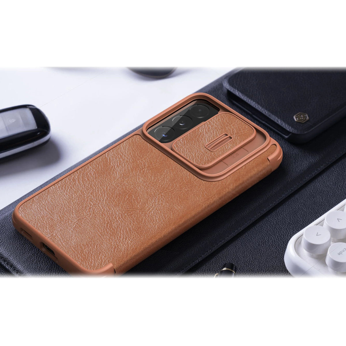 Nillkin Qin Leder Pro Case Hülle für Samsung Galaxy S22+ (S22 Plus) Kameraschutz Holster Cover Flip Case Braun