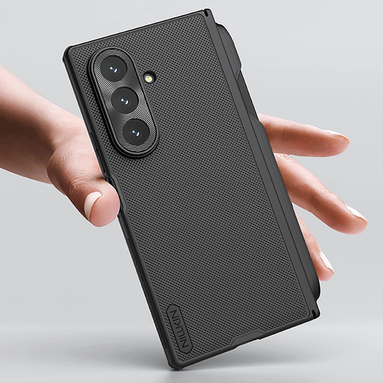 Nillkin Super Frosted Shield Fold Magnethülle für Samsung Galaxy Z Fold 7, kompatibel mit MagSafe, Schwarz