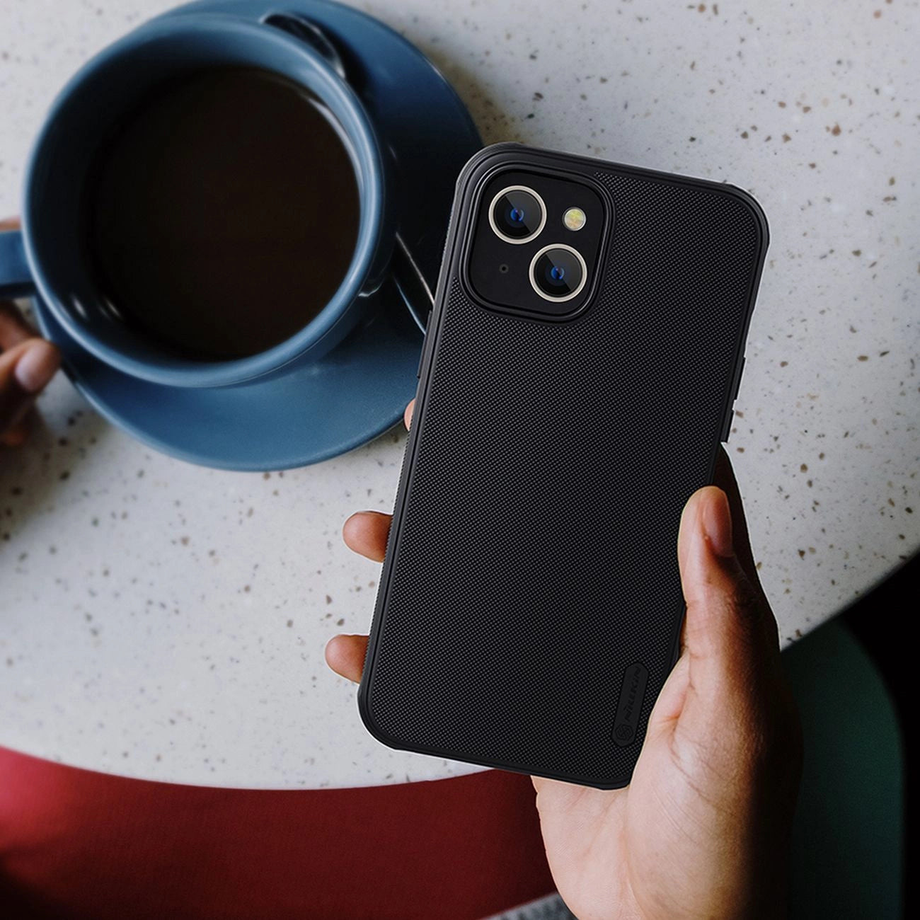 Nillkin Super Frosted Shield Pro Hülle für iPhone 14 Plus Rückseite blau