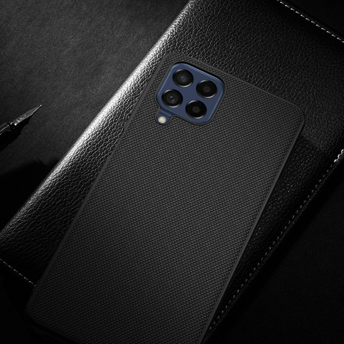 Nillkin Textured Case robuste, verstärkte Hülle mit Gelrahmen und Nylonrückseite für Samsung Galaxy M53 5G schwarz