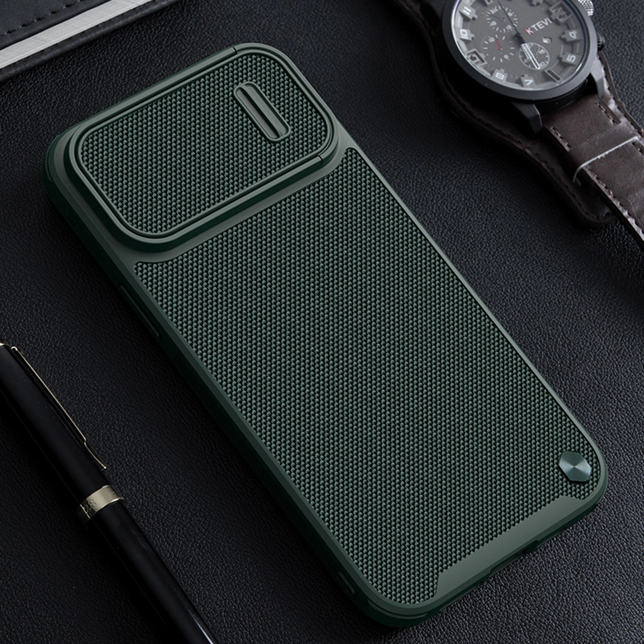 Nillkin Textured S Case iPhone 14 Pro Max Panzerhülle mit Kameraabdeckung dunkelgrün