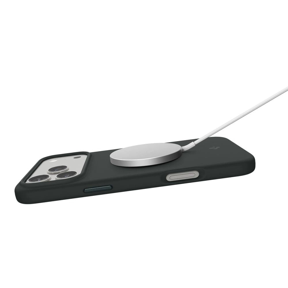 Spigen Silicone Fit MagSafe Case für iPhone 17 Pro Max - Grün