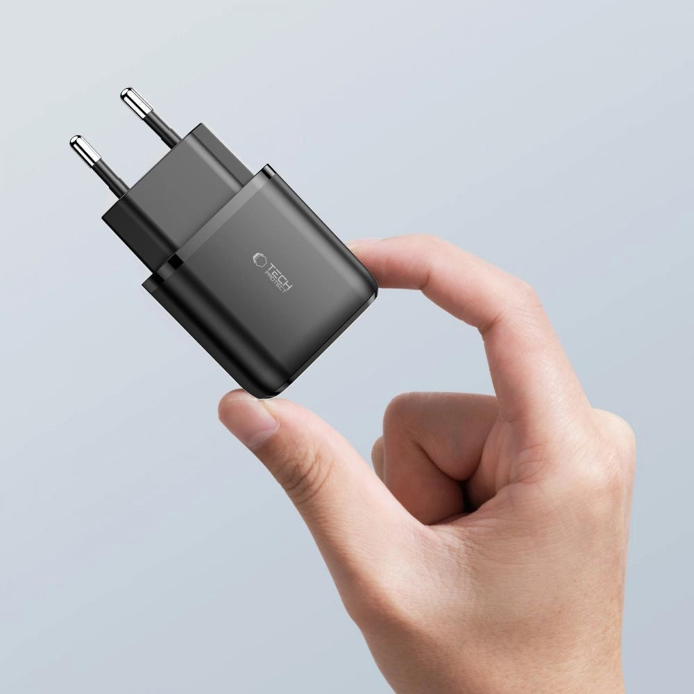 Tech-Protect C20W USB-C PD 20W / USB-A QC 3.0 Netzwerkladegerät – Schwarz