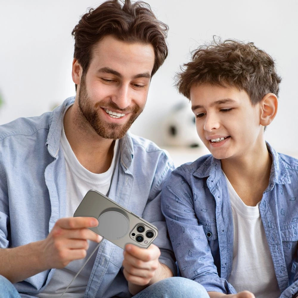 Tech-Protect QI15W-A30 induktives Ladegerät mit MagSafe mit USB-C-Kabel – Silber