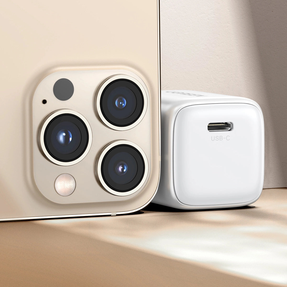 Ugreen Nexode mini CD318 15324 GaN 20W USB-C PD 3.0 / QC 4.0 Netzwerkladegerät – Weiß