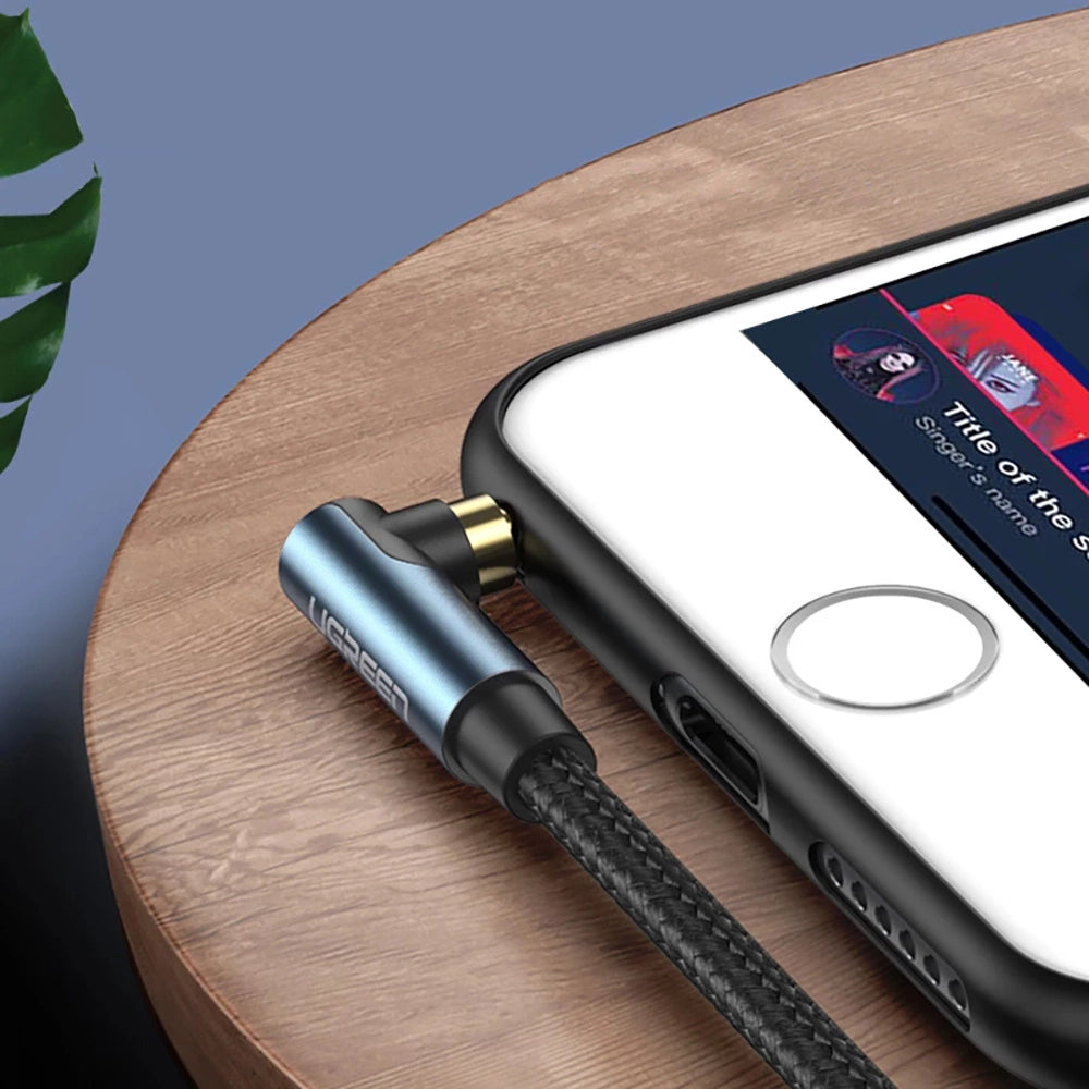 Ugreen abgewinkeltes AUX-Kabel 2 x Miniklinke 3,5 mm 1,5 m blau (AV112)