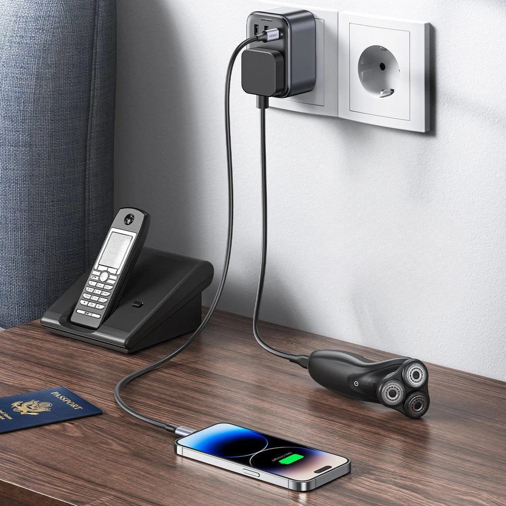 Wandladegerät 30 W (2xUSB/USB C/AC) / UK – EU-Adapter 13 A Ugreen CD314 – Schwarz